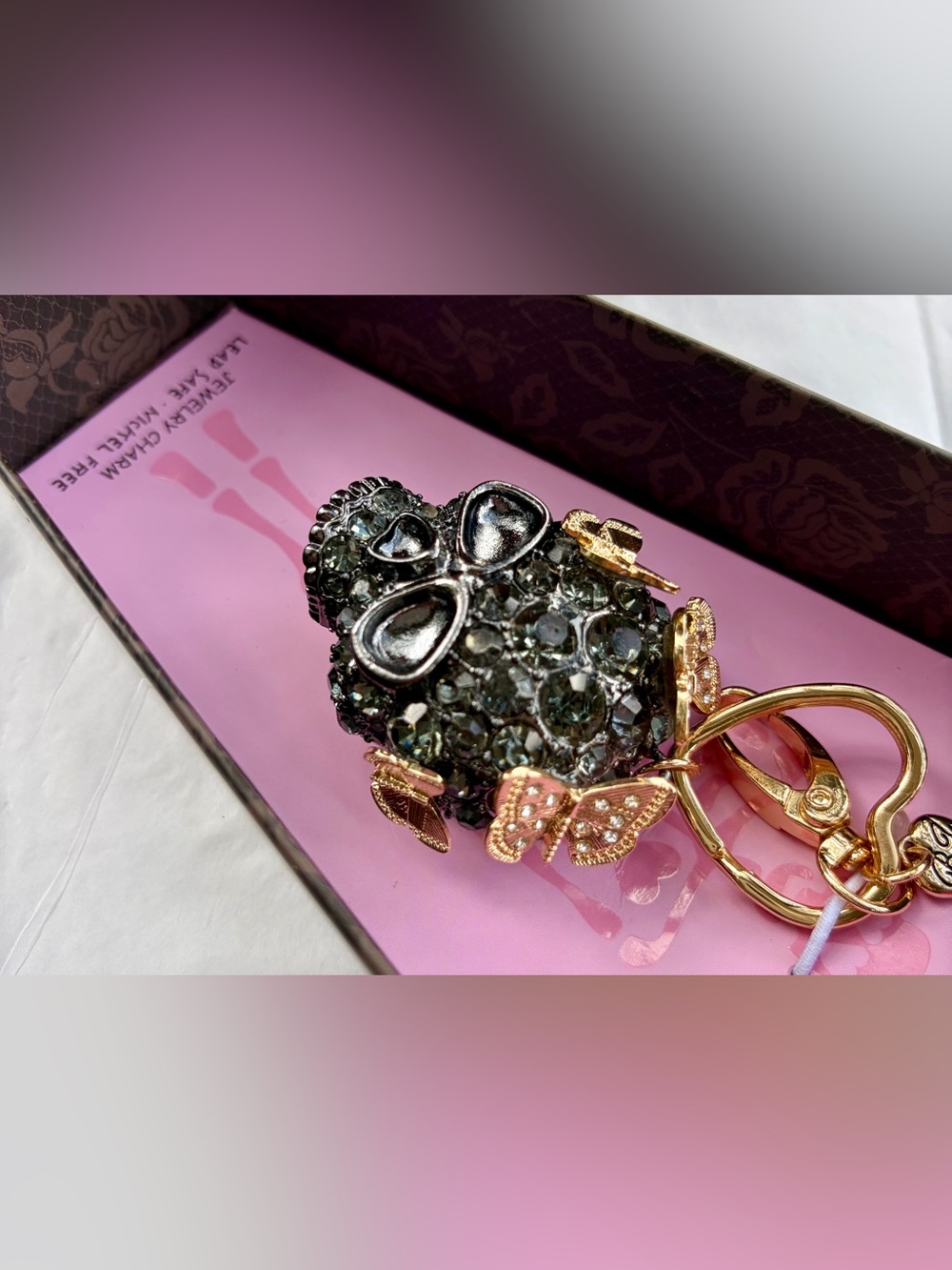 HTF NWT BETSEY JOHNSON Black Crystal Skull Keychain and/or Bag Charm☠️🖤 RARE - Picture 5 of 6